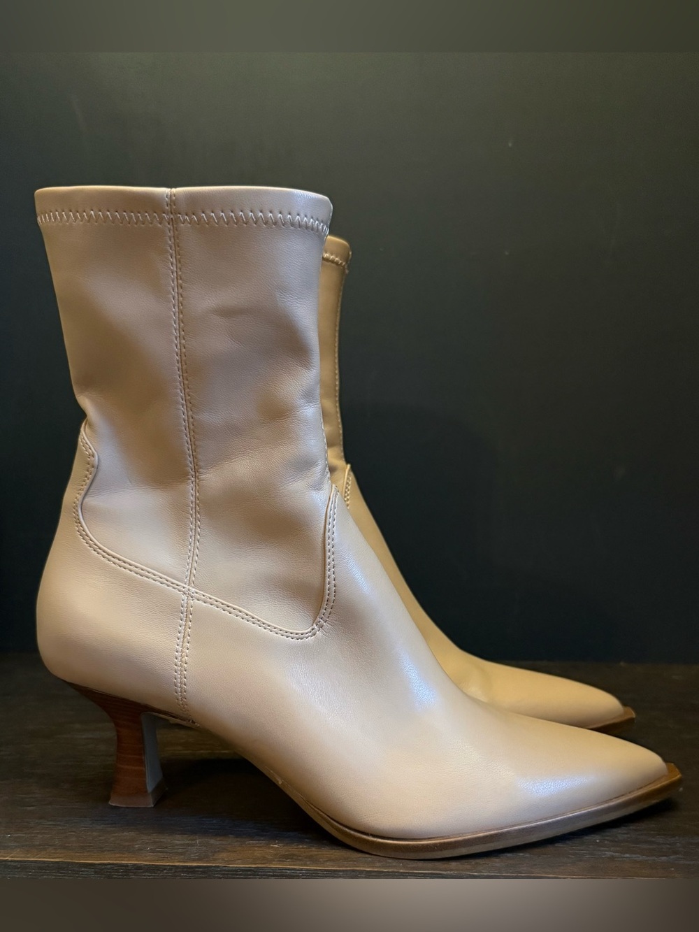 Dolce Vita Arya Kitten Heel Boots Tan Leather Size 9